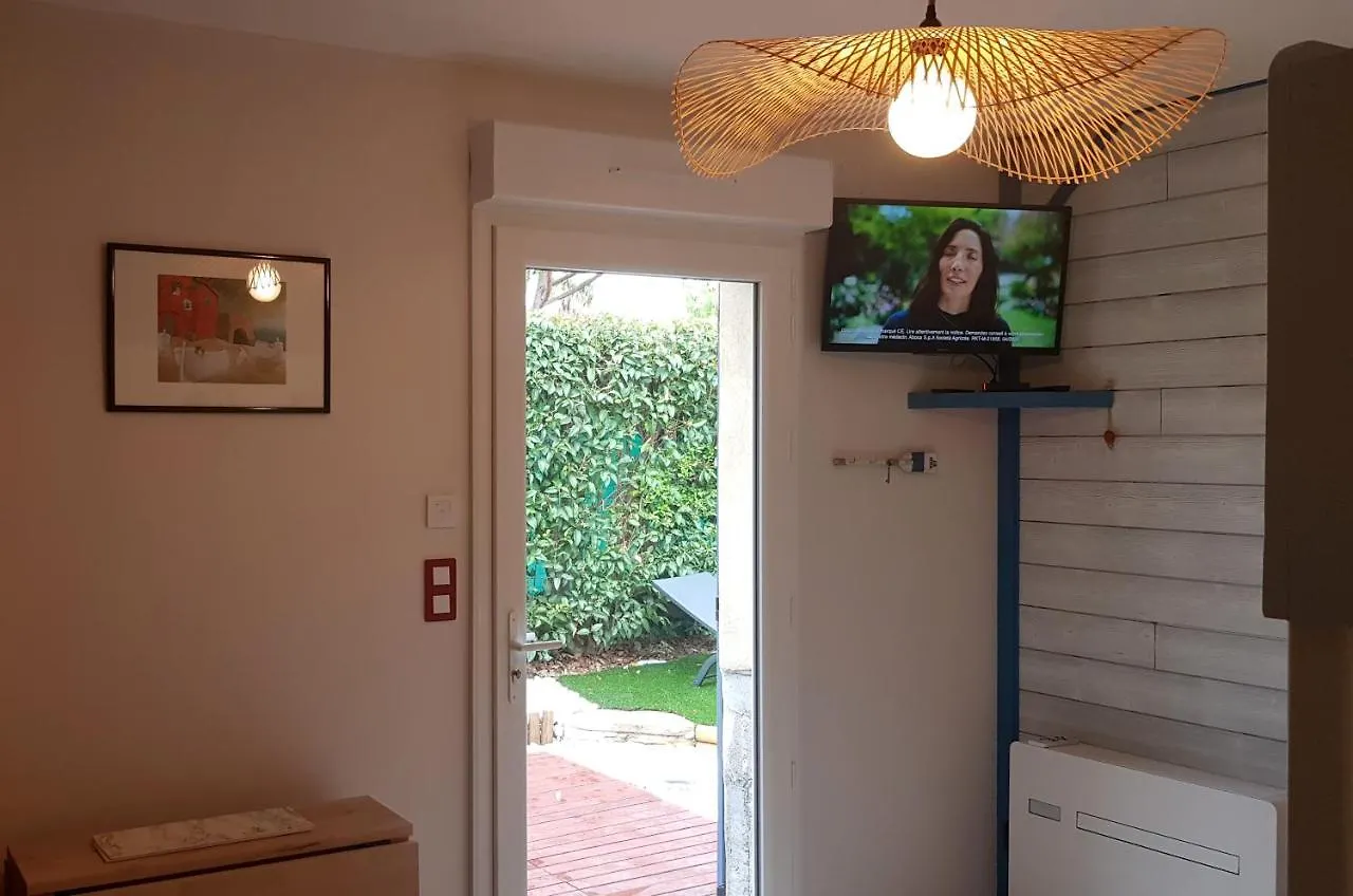 Chez Florence Et Bruno Saint-Cyr-sur-Mer Fransa