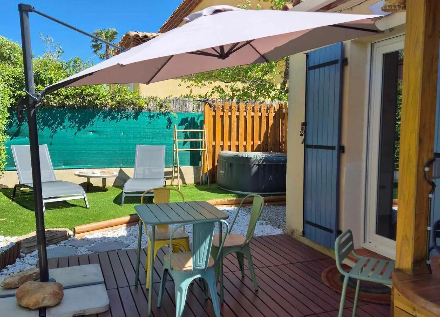 Chez Florence Et Bruno Saint-Cyr-sur-Mer Guest house